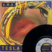 TELSA GIRLS / TELEGRAPH (LIVE)